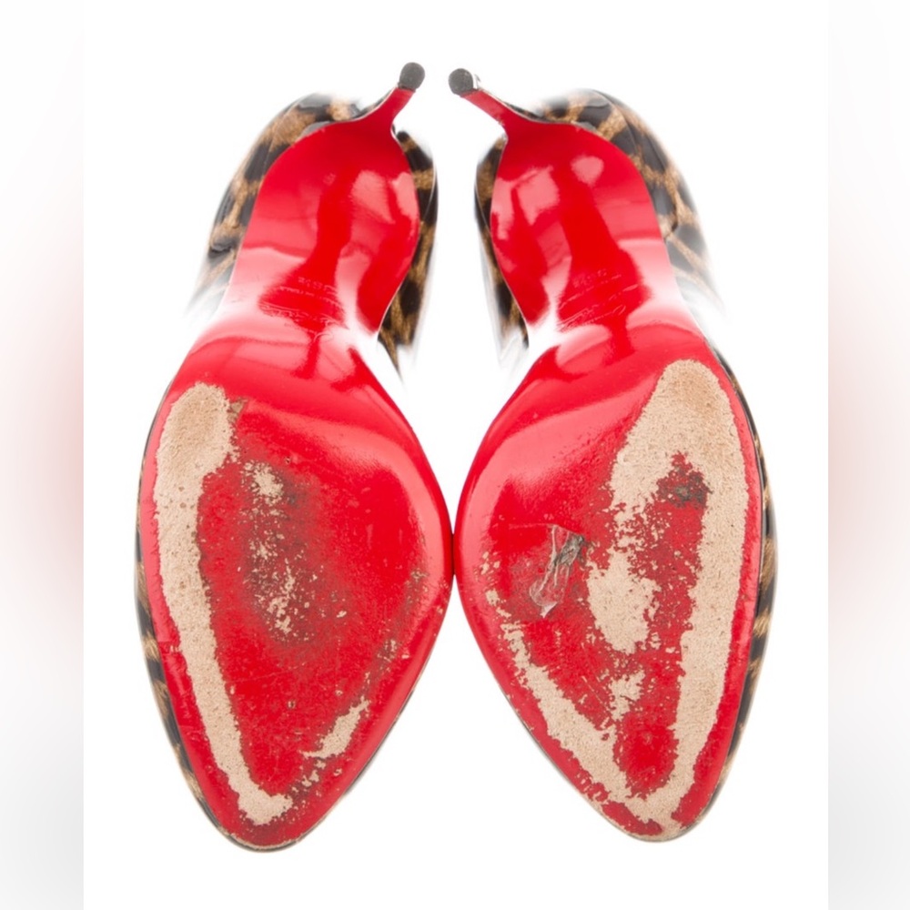 ❤️✨RARE✨ Christian Louboutin patent cheetah print with HEART pumps❤️ Size 39.5 - Picture 5 of 5